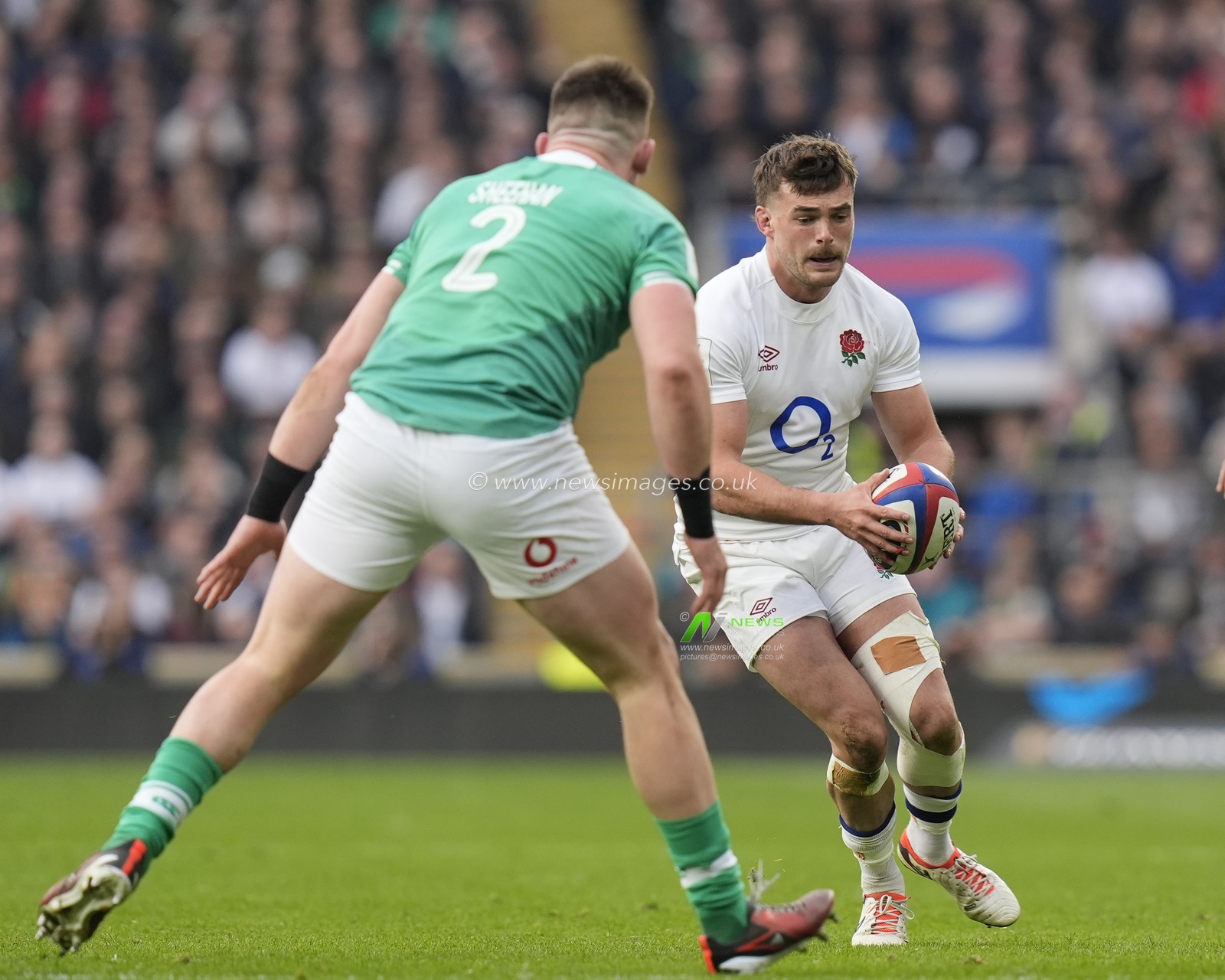 George Furbank of England runs at Dan Sheehan of Ireland during the 2024 Guinness 6 Nations match England vs Ireland at Twickenham Stadium, Twickenham, United Kingdom, 9th March 2024

(Photo by Steve Flynn/News Images)