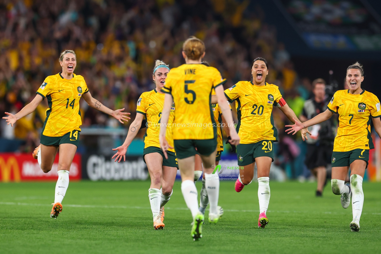 Australia players celebrate winning the penalty shoot out it win the FIFA Women's World Cup 2023 Quarter-Final match Australia Women vs France Women at Suncorp Stadium, Brisbane, Australia, 12th August 2023

(Photo by Patrick Hoelscher/News Images)