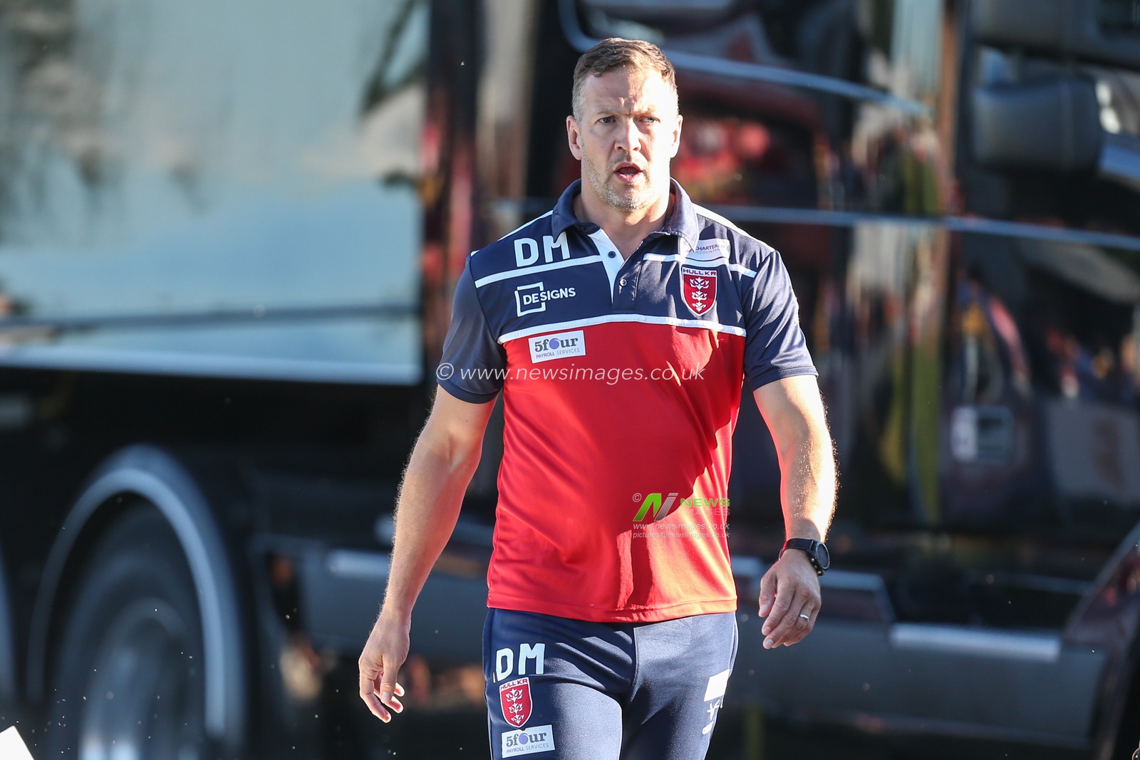 Danny McGuire Head Coach of Hull KR  prior to kick off