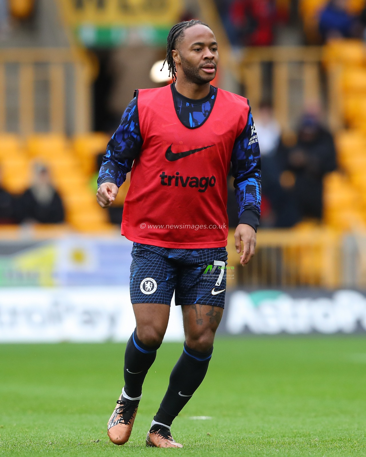 Raheem Sterling of Chelsea warms up ahead of the match, during the Premier League match Wolverhampton Wanderers vs Chelsea at Molineux, Wolverhampton, United Kingdom, 24th December 2023

(Photo by Gareth Evans/News Images)