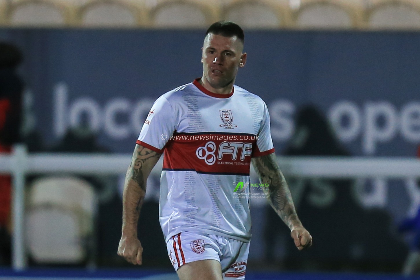 27th February 2020, Hull College Craven Park, Kingston upon Hull, England; Betfred Super League, Hull KR v Castleford Tigers : Shaun Kenny-Dowall (3) of Hull KR during the pre-game warmup