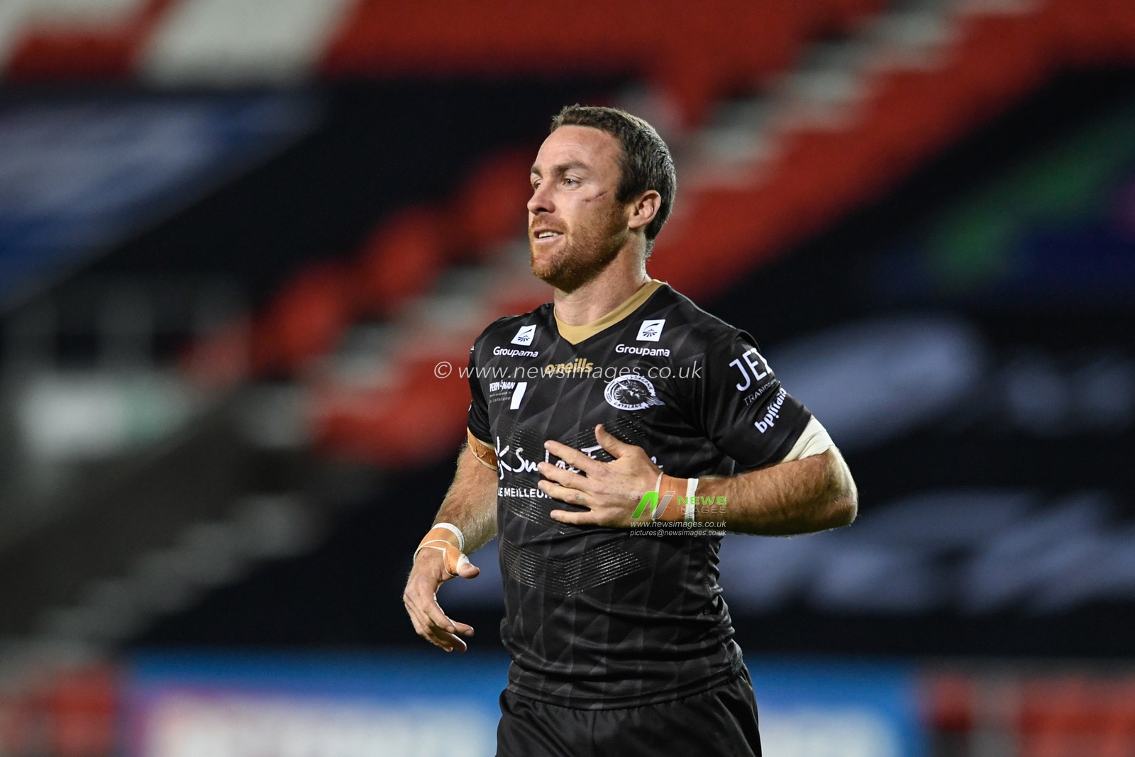 James Maloney #6 of Catalans Dragons during the pre-game warm up
