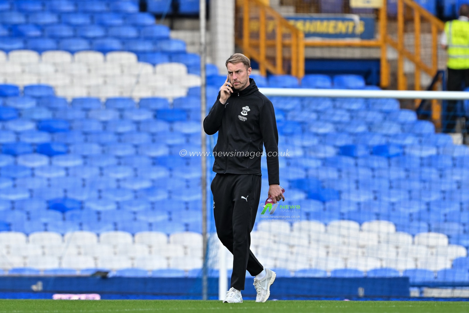 Joe Lumley of Southampton inspects the pitch ahead of the Carabao Cup match Everton vs Southampton at Goodison Park, Liverpool, United Kingdom, 17th September 2024

(Photo by Cody Froggatt/News Images)