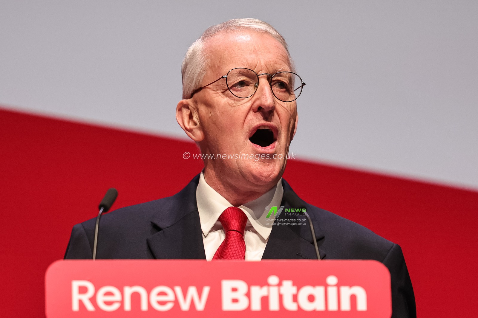 Hilary Benn MP, Secretary of State for Northern Ireland speaks to delegates and attendees during the Labour Party Annual Conference 2025 Day 3 at The ACC, Liverpool, United Kingdom, 30th September 2025

(Photo by Mark Cosgrove/News Images)