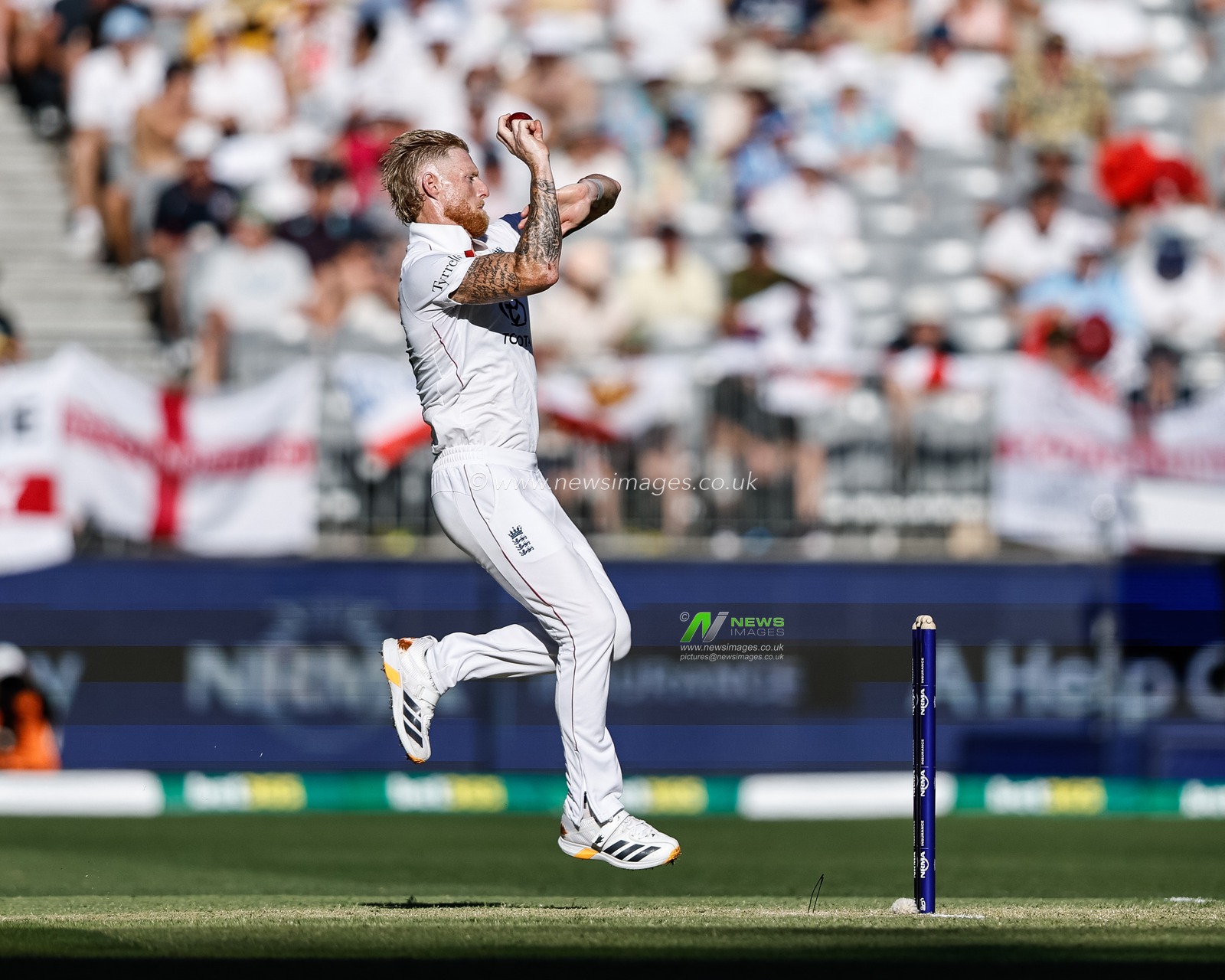 England captain Ben Stokes delivers the ball during the NRMA Insurance Ashes First Test Day 1 Series Australia vs England at Optus Stadium, Perth, Australia, 20th November 2025

(Photo by Santanu Banik/News Images)

*** GER AUT SUI OUT ***