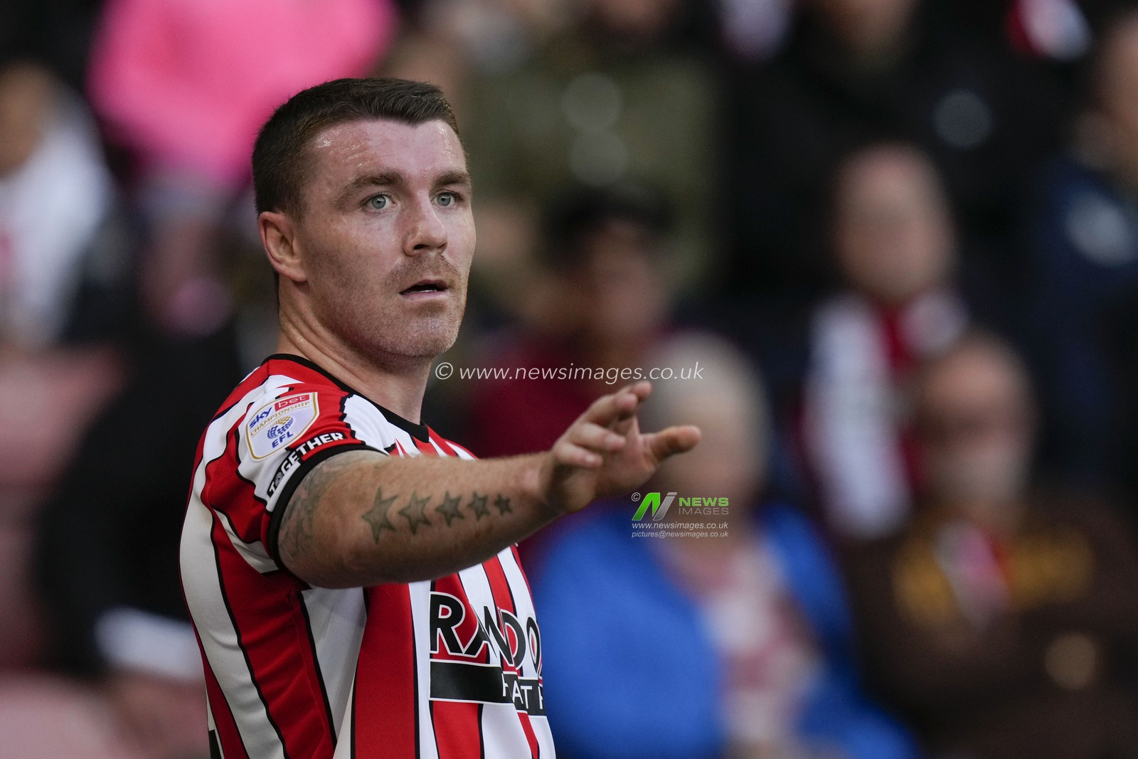 John Fleck #4 of Sheffield United during the Sky Bet Championship match Sheffield United vs Norwich City at Bramall Lane, Sheffield, United Kingdom, 22nd October 2022

(Photo by Steve Flynn/News Images)