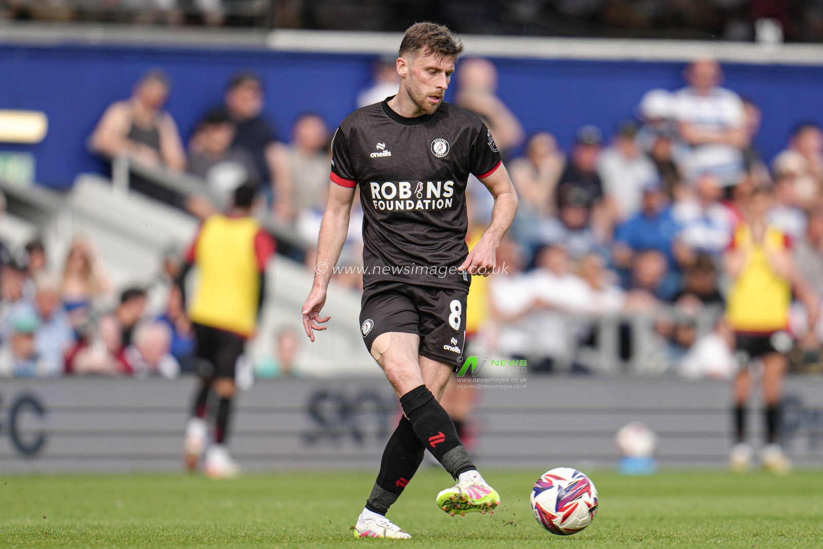 Joe Williams of Bristol City during the Sky Bet Championship match Queens Park Rangers vs Bristol City at Kiyan Prince Foundation Stadium, London, United Kingdom, 12th April 2025

(Photo by Harvey Murphy/News Images)