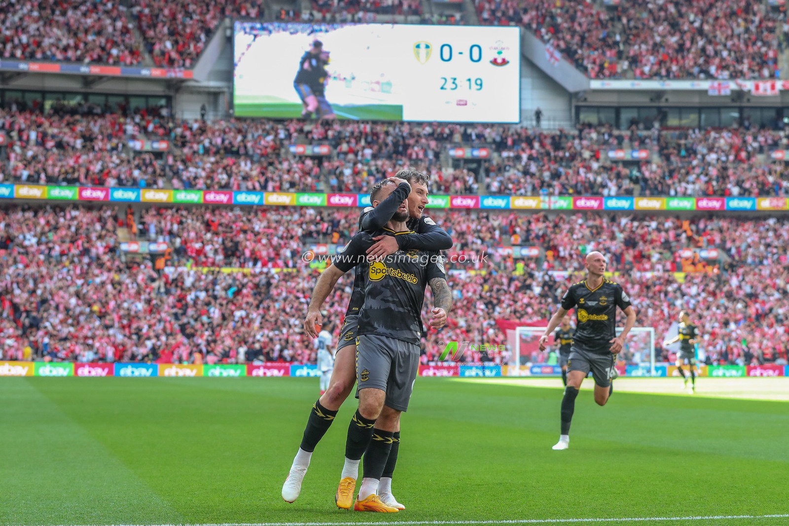 Adam Armstrong of Southampton celebrates his goal to make it 0-1 during the Sky Bet Championship Play-Off Final match Leeds United vs Southampton at Wembley Stadium, London, United Kingdom, 26th May 2024

(Photo by Gareth Evans/News Images)