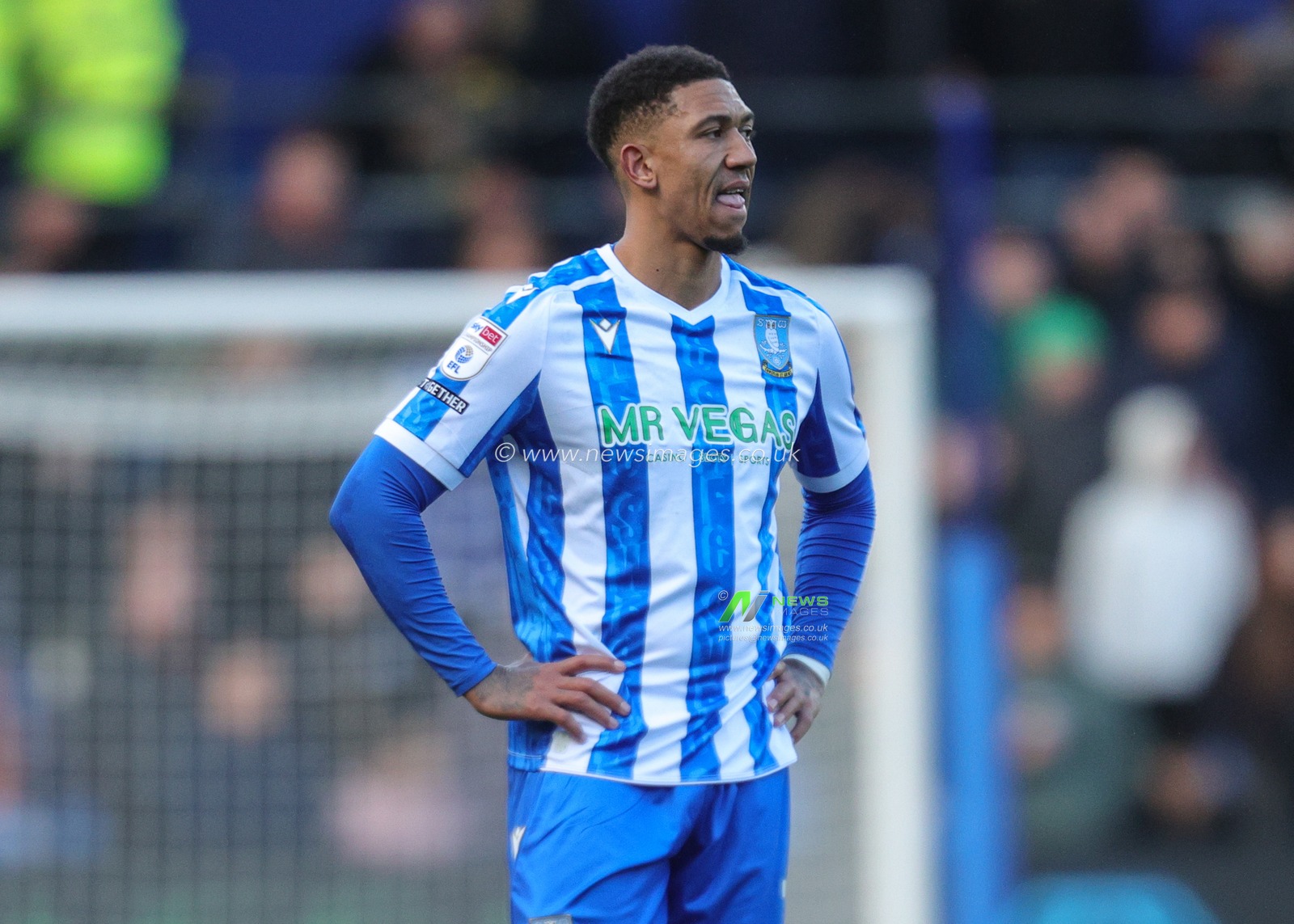 Liam Palmer of Sheffield Wednesday during the Sky Bet Championship match Sheffield Wednesday vs Sheffield United at Hillsborough, Sheffield, United Kingdom, 23rd November 2025

(Photo by Richard Bierton/News Images)

*** GER AUT SUI OUT ***