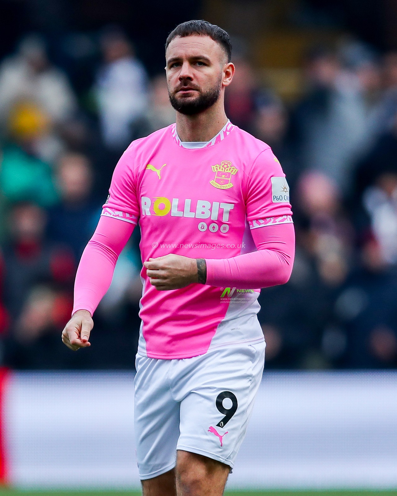 Adam Armstrong of Southampton looks on during the Premier League match Fulham vs Southampton at Craven Cottage, London, United Kingdom, 22nd December 2024

(Photo by Izzy Poles/News Images)