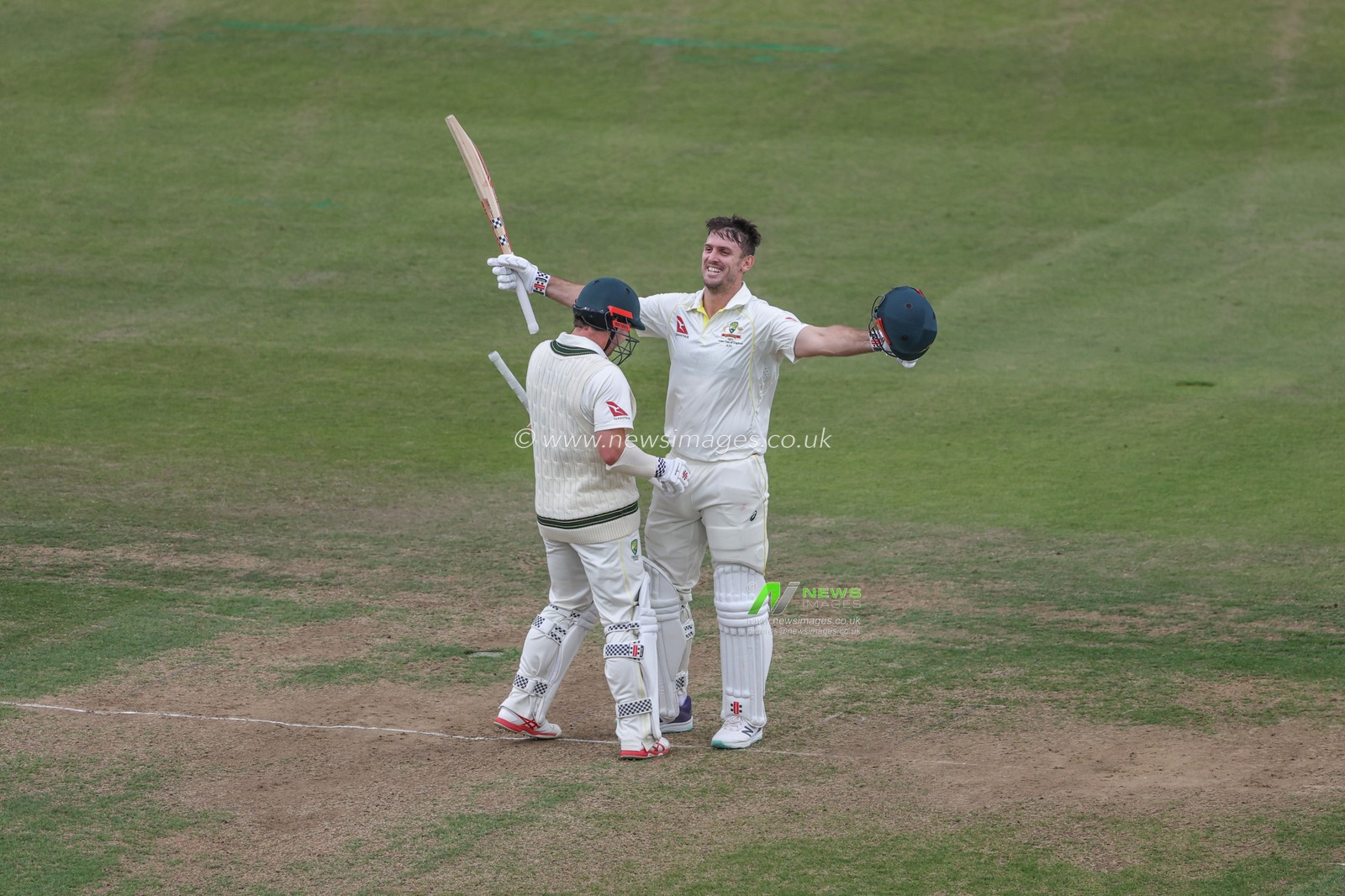 Mitchell Marsh of Australia reaches for the crease with Travis Head of Australia during the LV= Insurance Ashes Third Test Series Day 1 England v Australia at Headingley Stadium, Leeds, United Kingdom, 6th July 2023

(Photo by Mark Cosgrove/News Images)