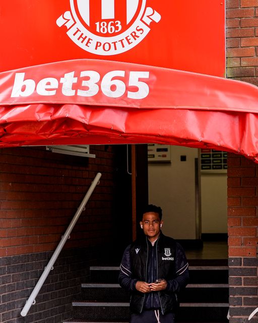 Million Manhoef of Stoke City walks out of the tunnel to inspect the pitch prior to kick off during the Sky Bet Championship match Stoke City vs Blackburn Rovers at Bet365 Stadium, Stoke On Trent, United Kingdom on 11 April 2026

(Photo by Maynard Manyowa/News Images)