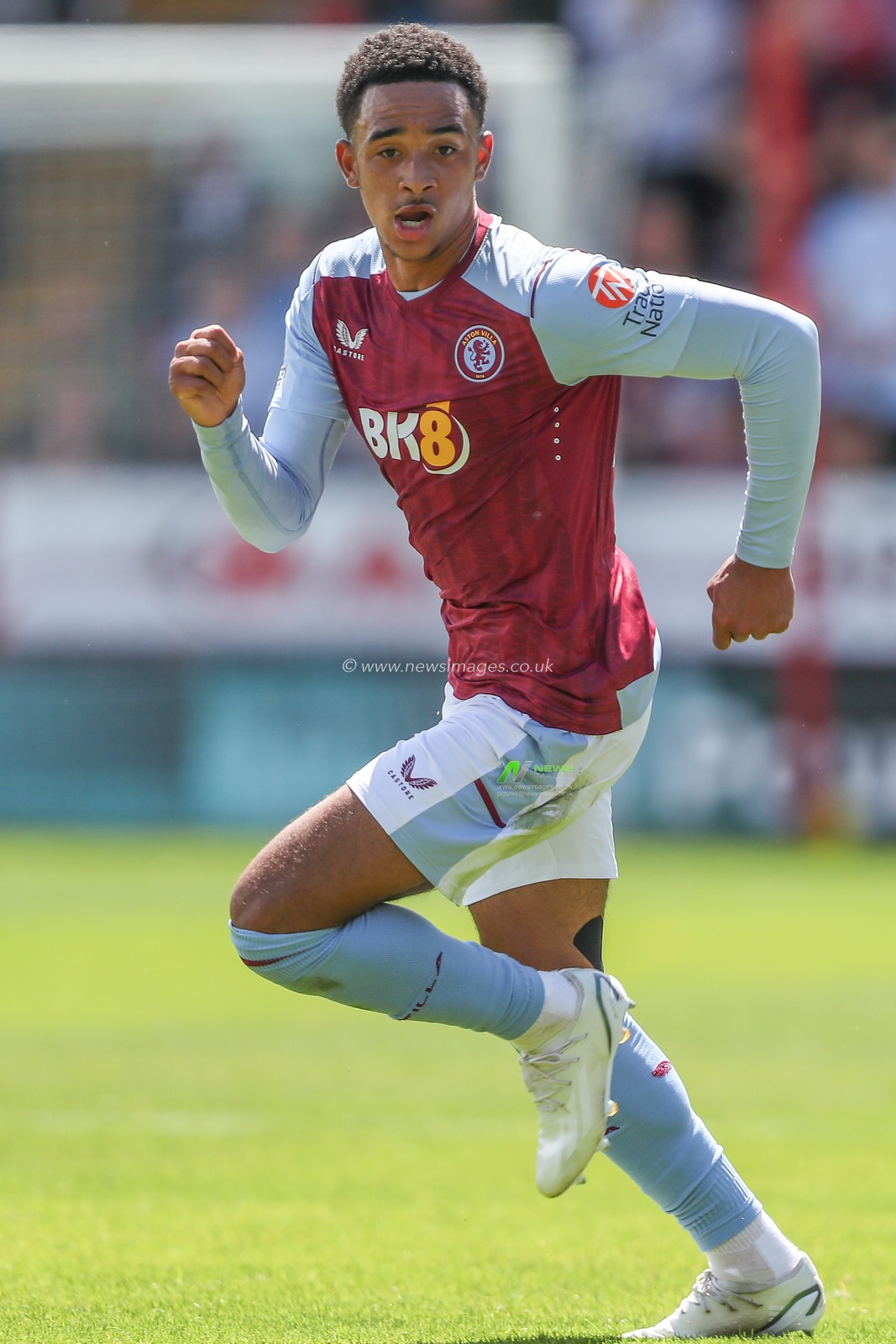 Aaron Ramsey #40 of Aston Villa during the Pre-season friendly match Walsall vs Aston Villa at Poundland Bescot Stadium, Walsall, United Kingdom, 15th July 2023

(Photo by Gareth Evans/News Images)