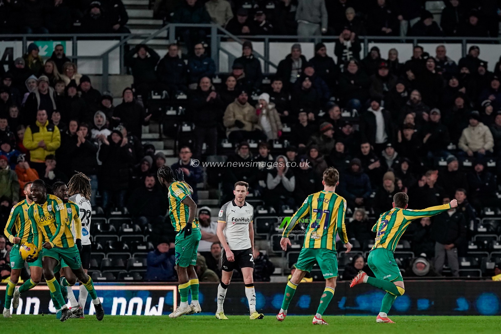 Chris Mepham of West Bromwich Albion celebrates his goal to make it  1-1 during the Sky Bet Championship match Derby County vs West Bromwich Albion at Pride Park Stadium, Derby, United Kingdom on 23 January 2026

(Photo by Maynard Manyowa/News Images)