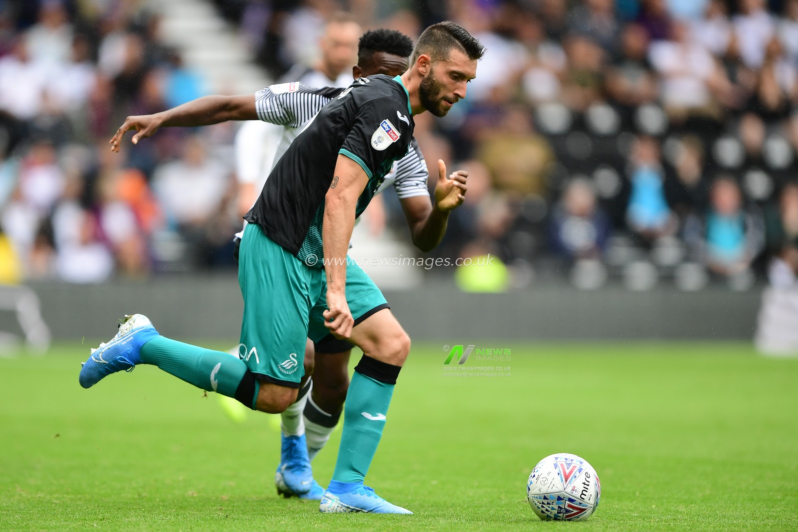 10th August 2019, Pride Park, Derby, England; Sky Bet Championship, Derby County vs Swansea City ; Borja Baston (9) of Swansea 

Credit: Jon Hobley/News Images 

English Football League images are subject to DataCo Licence
