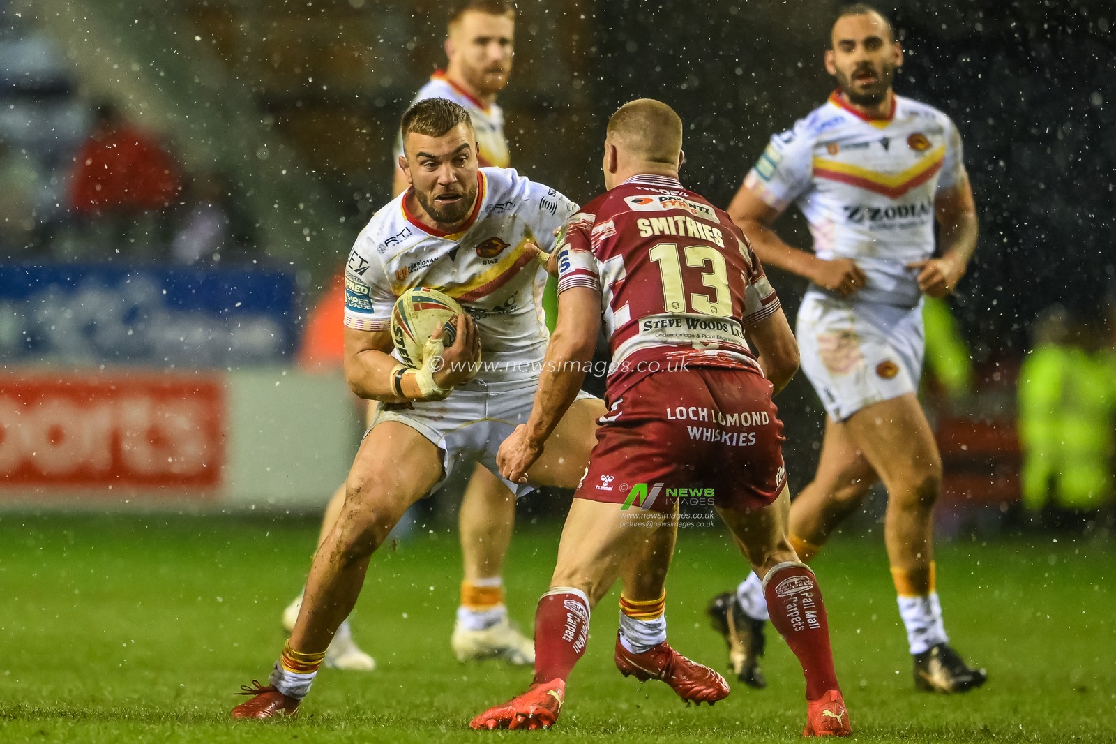 Mike McMeeken #8 of Catalans Dragons makes a break during the Betfred Super League Round 4 match Wigan Warriors vs Catalans Dragons at DW Stadium, Wigan, United Kingdom, 9th March 2023

(Photo by Craig Thomas/News Images)