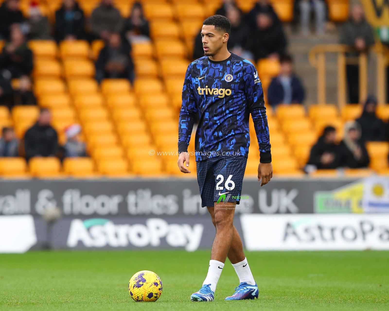 Levi Colwill of Chelsea warms up ahead of the match, during the Premier League match Wolverhampton Wanderers vs Chelsea at Molineux, Wolverhampton, United Kingdom, 24th December 2023

(Photo by Gareth Evans/News Images)