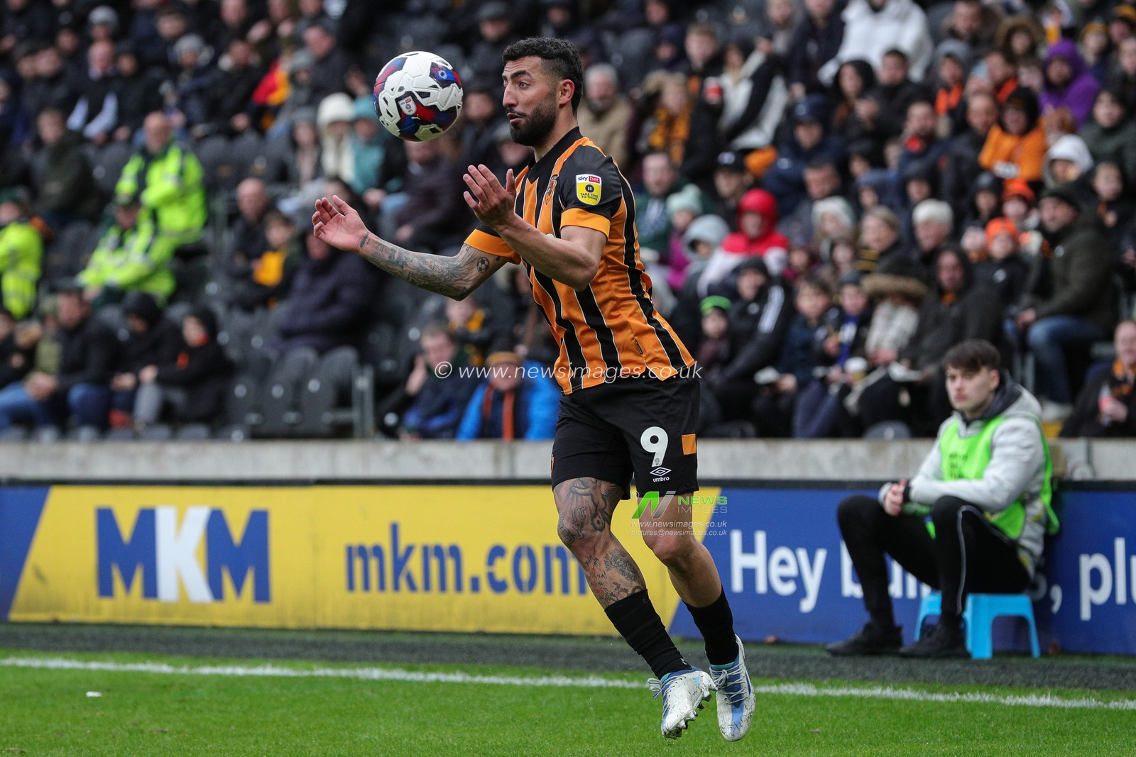 Allahyar Sayyadmanesh #9 of Hull City controls the ball during the Sky Bet Championship match Hull City vs Rotherham United at MKM Stadium, Hull, United Kingdom, 1st April 2023

(Photo by James Heaton/News Images)
