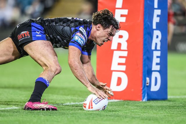 Betfred Super League round 21 Leigh Leopards v Leeds Rhinos