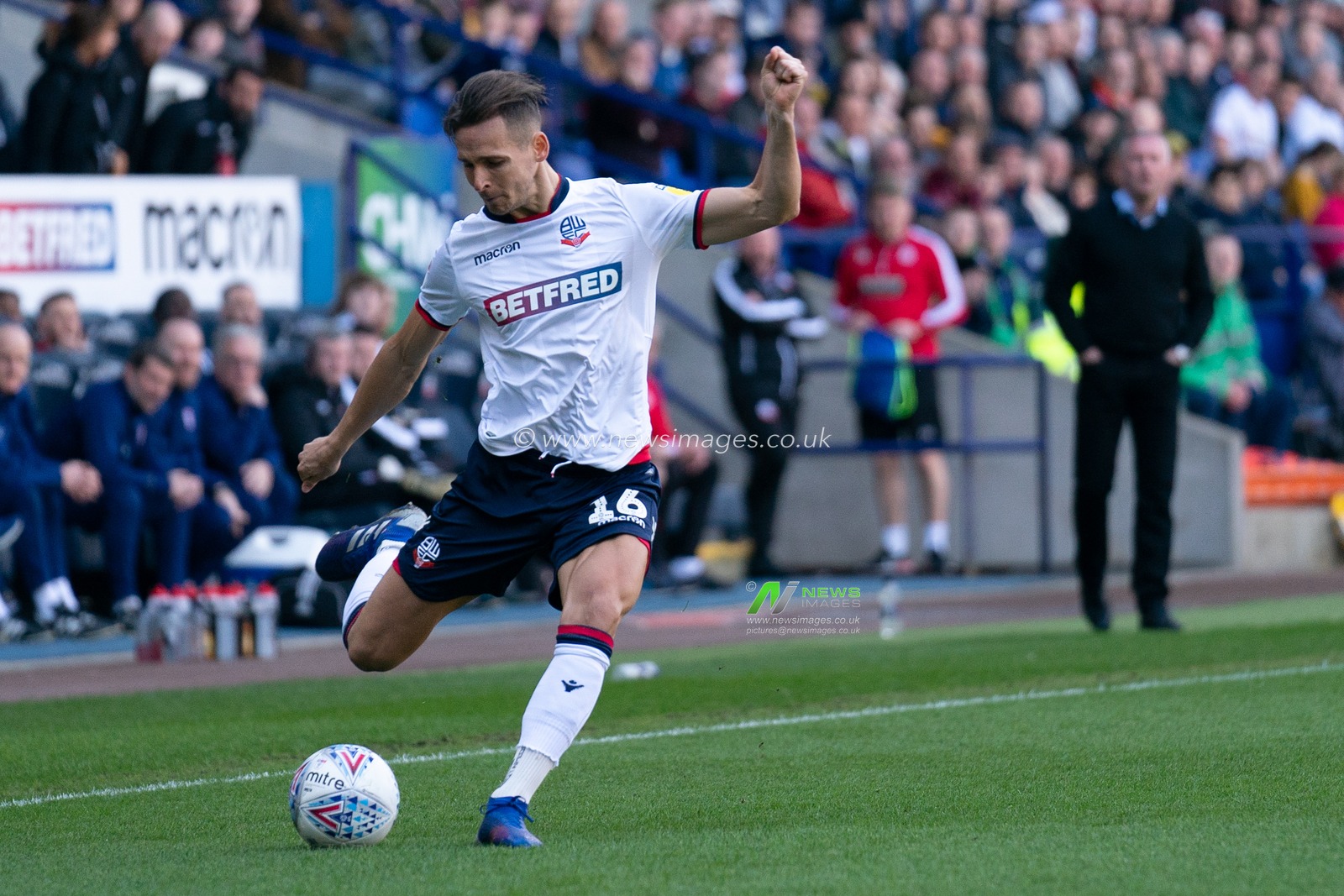 Bolton Wanderers PaweÅ‚ Olkowski in action during todays match  

6th April 2019 , University of Bolton Stadium, Bolton, England;  Sky bet Championship Football, Bolton Wanderers vs Ipswich Town 

Credit: Terry Donnelly/News Images