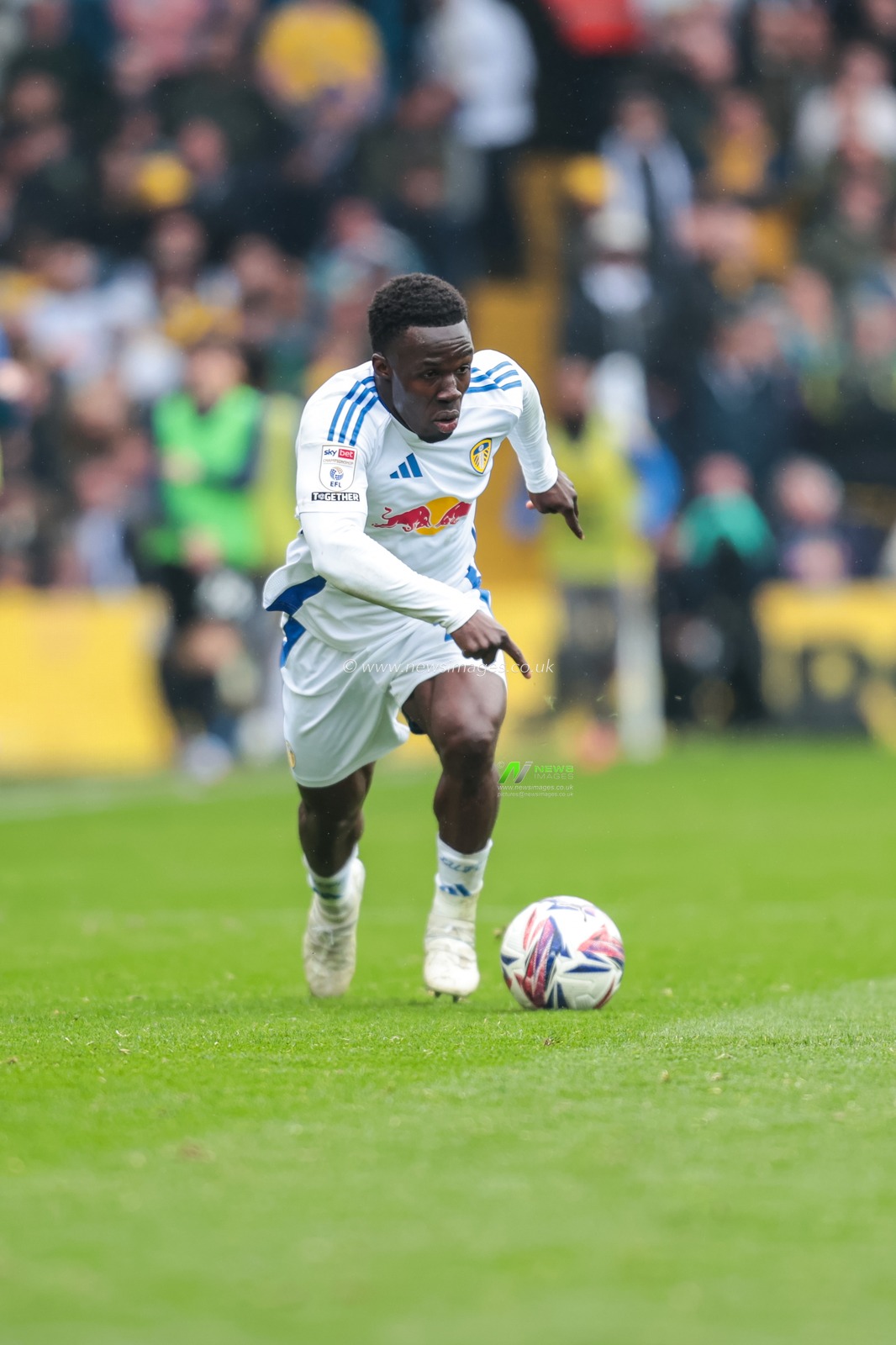Wilfried Gnonto of Leeds United breaks down the wing during the Sky Bet Championship match Leeds United vs Stoke City at Elland Road, Leeds, United Kingdom, 21st April 2025

(Photo by Richard Bierton/News Images)