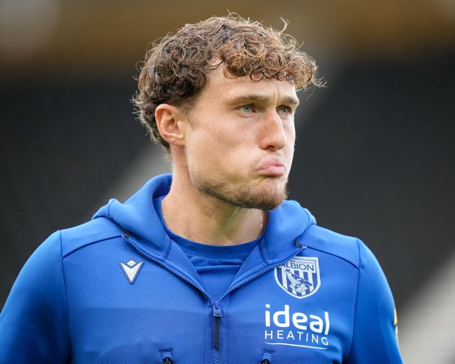 Callum Styles of West Bromwich Albion inspects the pitch prior to kick off during the Sky Bet Championship match Derby County vs West Bromwich Albion at Pride Park Stadium, Derby, United Kingdom on 09 September 2026

(Photo by Maynard Manyowa/News Images)