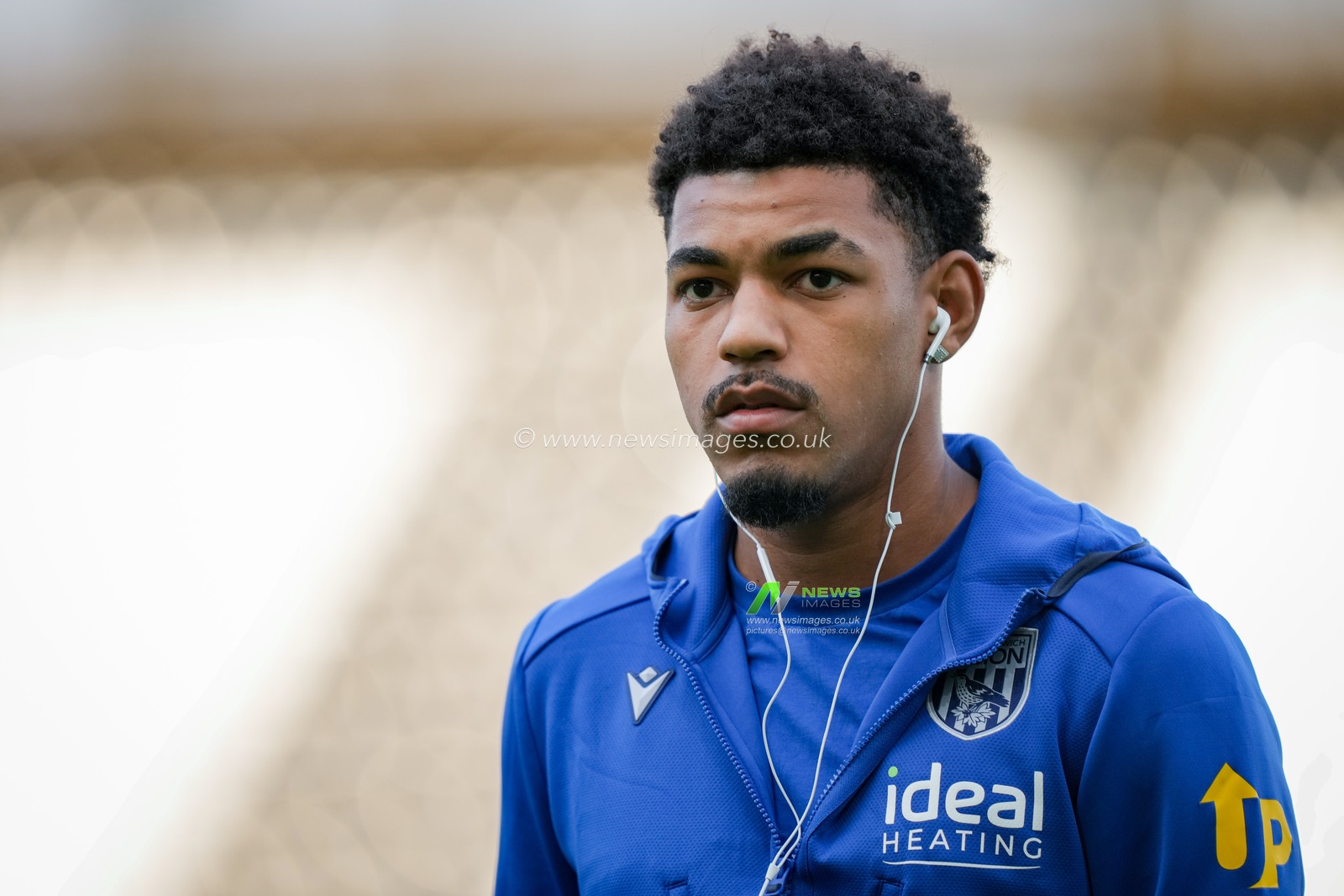 Kareem Tunde of West Bromwich Albion inspects the pitch prior to kick off during the Sky Bet Championship match Derby County vs West Bromwich Albion at Pride Park Stadium, Derby, United Kingdom on 09 September 2026

(Photo by Maynard Manyowa/News Images)