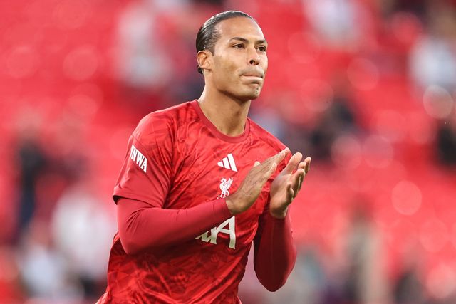 Virgil van Dijk of Liverpool applauds the fans in the pregame warmup session during the UEFA Champions League Matchday 1 of 8 match Liverpool vs Atletico Madrid at Anfield, Liverpool, United Kingdom on 09 September 2026

(Photo by Alfie Cosgrove/News Images)