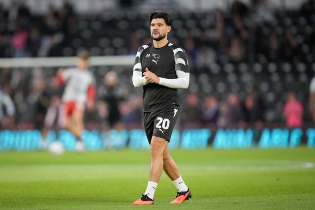 Alex Mowatt of Derby County applauds the fans during the pre-game warm up session during the Sky Bet Championship match Derby County vs West Bromwich Albion at Pride Park Stadium, Derby, United Kingdom on 09 September 2026

(Photo by Maynard Manyowa/News Images)