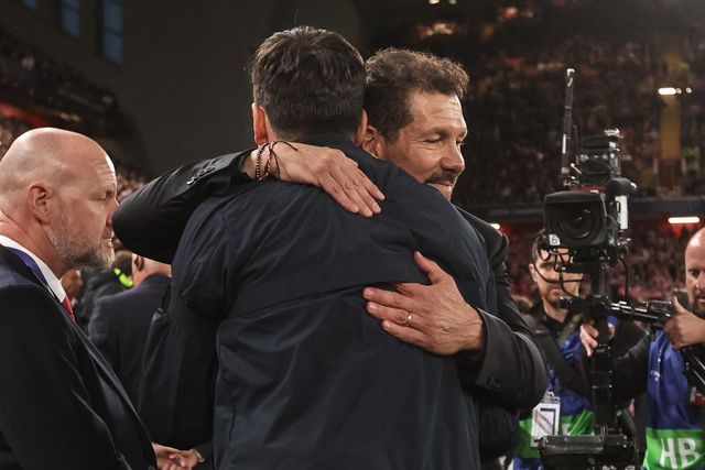Andoni Iraola manager of Liverpool embraces Diego Simeone manager of Atlético Madrid during the UEFA Champions League Matchday 1 of 8 match Liverpool vs Atletico Madrid at Anfield, Liverpool, United Kingdom on 09 September 2026

(Photo by Alfie Cosgrove/News Images)