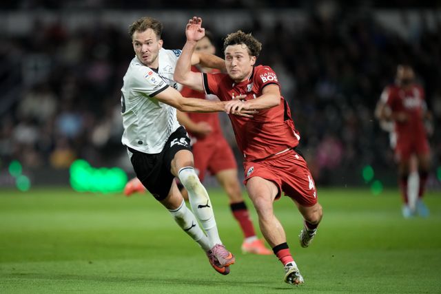 Callum Styles of West Bromwich Albion battles for the ball  with \Ryan Hedges of Derby County during the Sky Bet Championship match Derby County vs West Bromwich Albion at Pride Park Stadium, Derby, United Kingdom on 09 September 2026

(Photo by Maynard Manyowa/News Images)