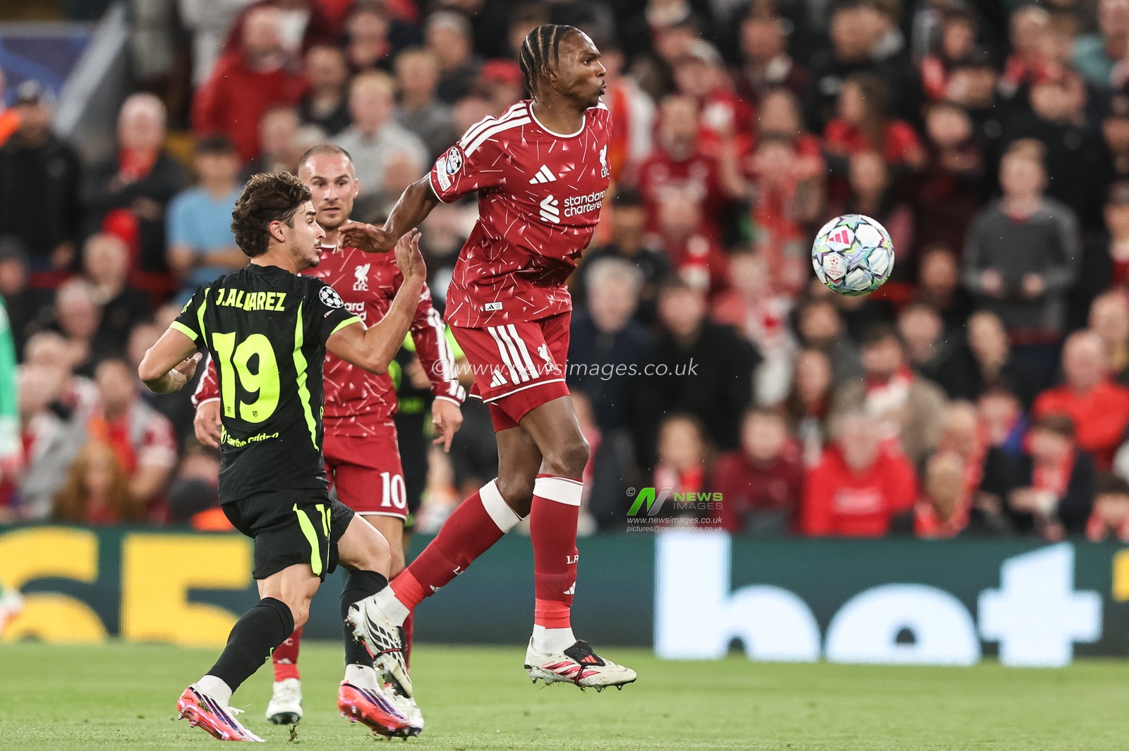 Jeremy Jacquet of Liverpool controls the ball during the UEFA Champions League Matchday 1 of 8 match Liverpool vs Atletico Madrid at Anfield, Liverpool, United Kingdom on 09 September 2026

(Photo by Alfie Cosgrove/News Images)