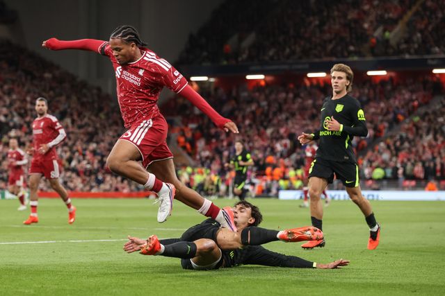 Marc Pubill of Atlético Madrid fouls Rio Ngumoha of Liverpool during the UEFA Champions League Matchday 1 of 8 match Liverpool vs Atletico Madrid at Anfield, Liverpool, United Kingdom on 09 September 2026

(Photo by Alfie Cosgrove/News Images)
