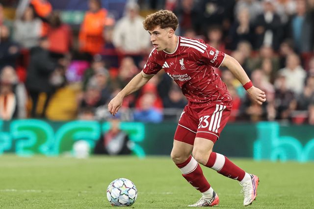 Victor Munoz of Liverpool breaks with the ball during the UEFA Champions League Matchday 1 of 8 match Liverpool vs Atletico Madrid at Anfield, Liverpool, United Kingdom on 09 September 2026

(Photo by Alfie Cosgrove/News Images)