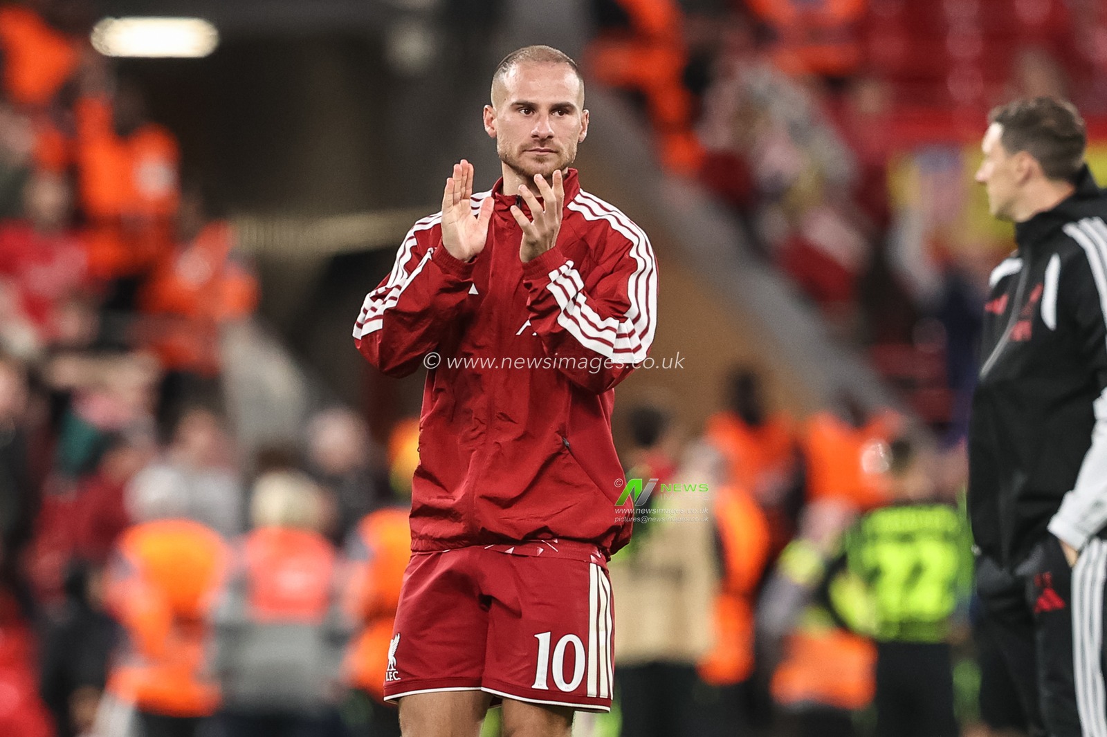 Alexis Mac Allister of Liverpool applauds the fans during the UEFA Champions League Matchday 1 of 8 match Liverpool vs Atletico Madrid at Anfield, Liverpool, United Kingdom on 09 September 2026

(Photo by Alfie Cosgrove/News Images)