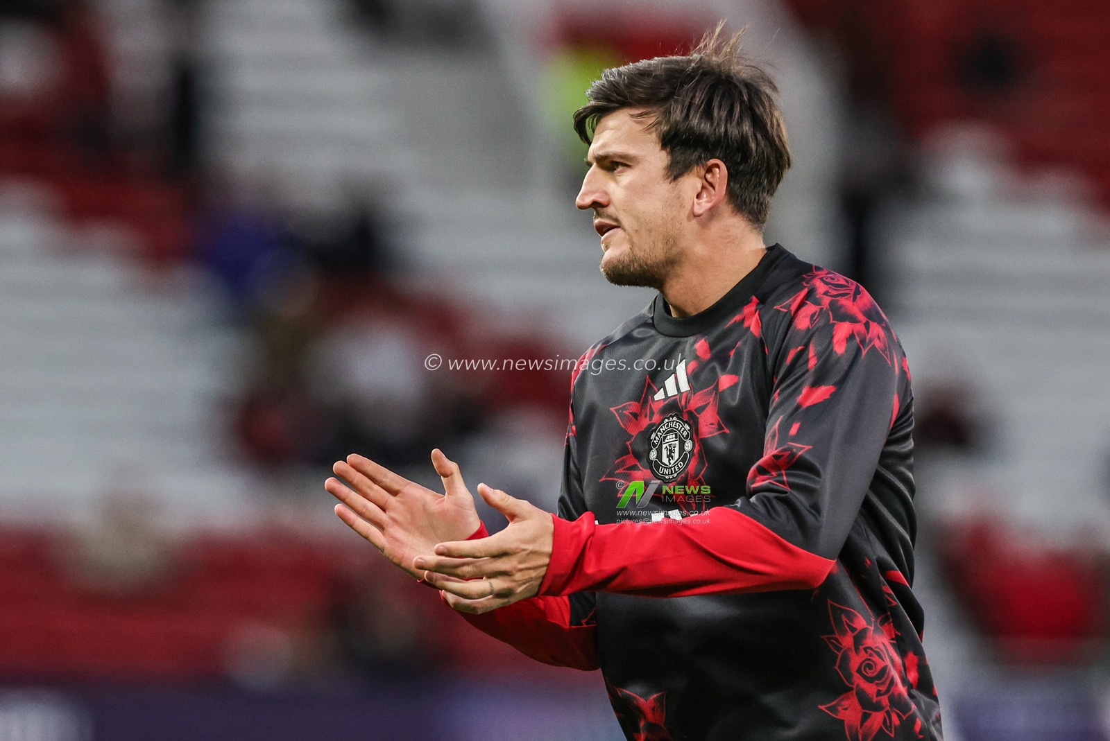 Harry Maguire of Manchester United in the pregame warmup session during the UEFA Champions League Matchday 1 of 8 match Manchester United vs Sabah FK at Old Trafford, Manchester, United Kingdom on 10 September 2026

(Photo by Mark Cosgrove/News Images)