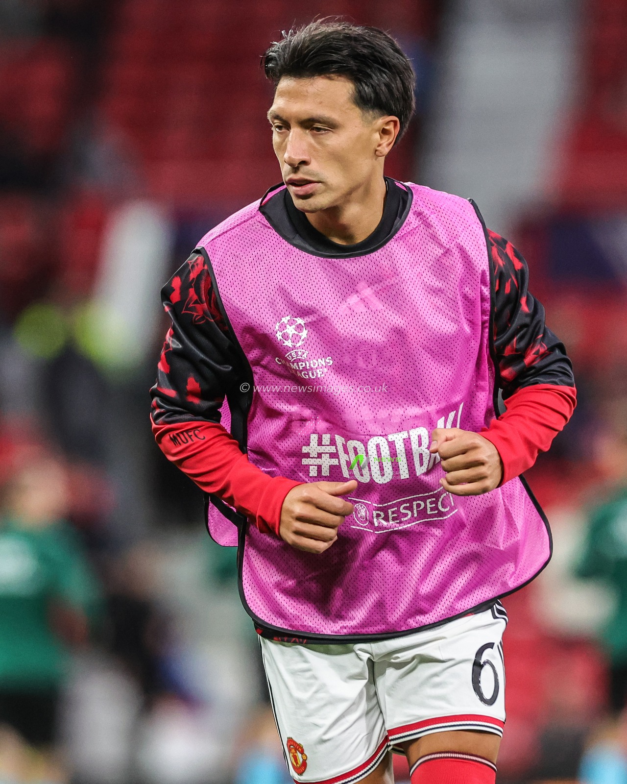 Lisandro Martinez of Manchester United in the pregame warmup session during the UEFA Champions League Matchday 1 of 8 match Manchester United vs Sabah FK at Old Trafford, Manchester, United Kingdom on 10 September 2026

(Photo by Mark Cosgrove/News Images)