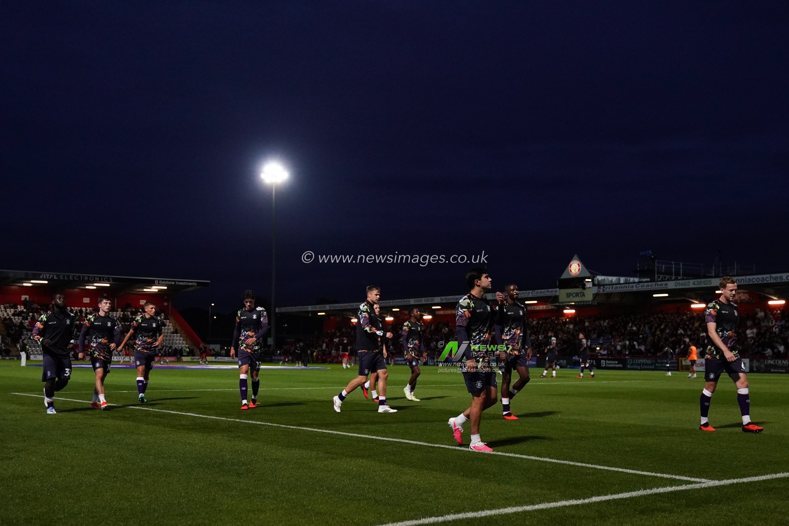 Luton town players ahead of kick off during the Sky Bet League One match Stevenage vs Luton Town at Lamex Stadium, Stevenage, United Kingdom on 10 September 2026

(Photo by Harvey Murphy/News Images)