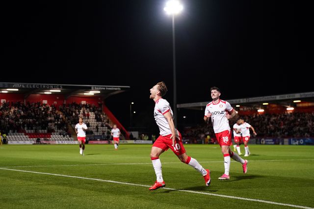 Dan Kemp of Stevenage celebrates his goal during the Sky Bet League One match Stevenage vs Luton Town at Lamex Stadium, Stevenage, United Kingdom on 10 September 2026

(Photo by Harvey Murphy/News Images)