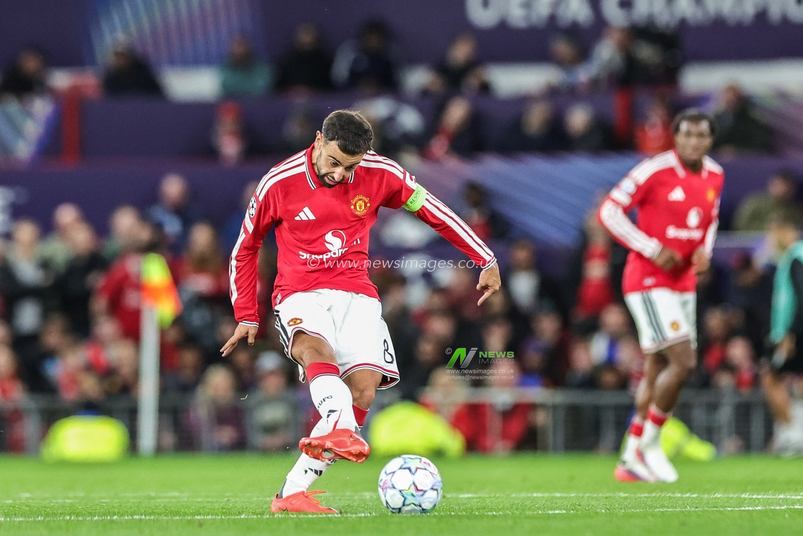 Bruno Fernandes of Manchester United passes the ball during the UEFA Champions League Matchday 1 of 8 match Manchester United vs Sabah FK at Old Trafford, Manchester, United Kingdom on 10 September 2026

(Photo by Mark Cosgrove/News Images)