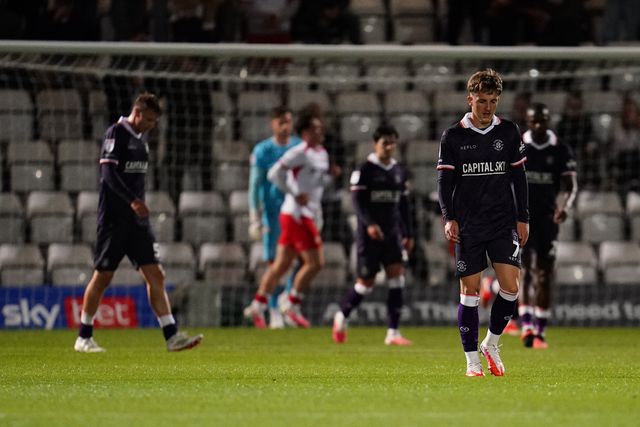 Luton town players look on as stevenage make it 2-0 during the Sky Bet League One match Stevenage vs Luton Town at Lamex Stadium, Stevenage, United Kingdom on 10 September 2026

(Photo by Harvey Murphy/News Images)