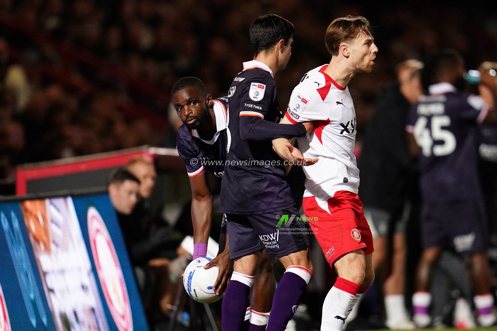 during the Sky Bet League One match Stevenage vs Luton Town at Lamex Stadium, Stevenage, United Kingdom on 10 September 2026

(Photo by Harvey Murphy/News Images)