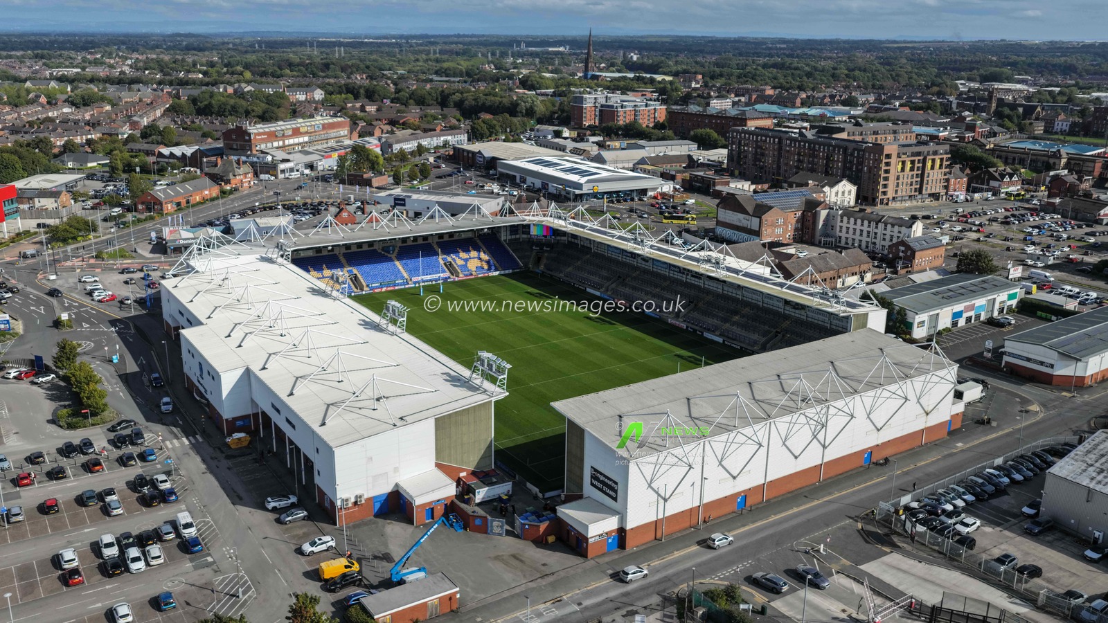 An aerial view of The Halliwell Jones Stadium during the Betfred Super League round 27 match Warrington Wolves vs Toulouse Olympique at The Halliwell Jones Stadium, Warrington, United Kingdom on 11 September 2026

(Photo by Mark Cosgrove/News Images)