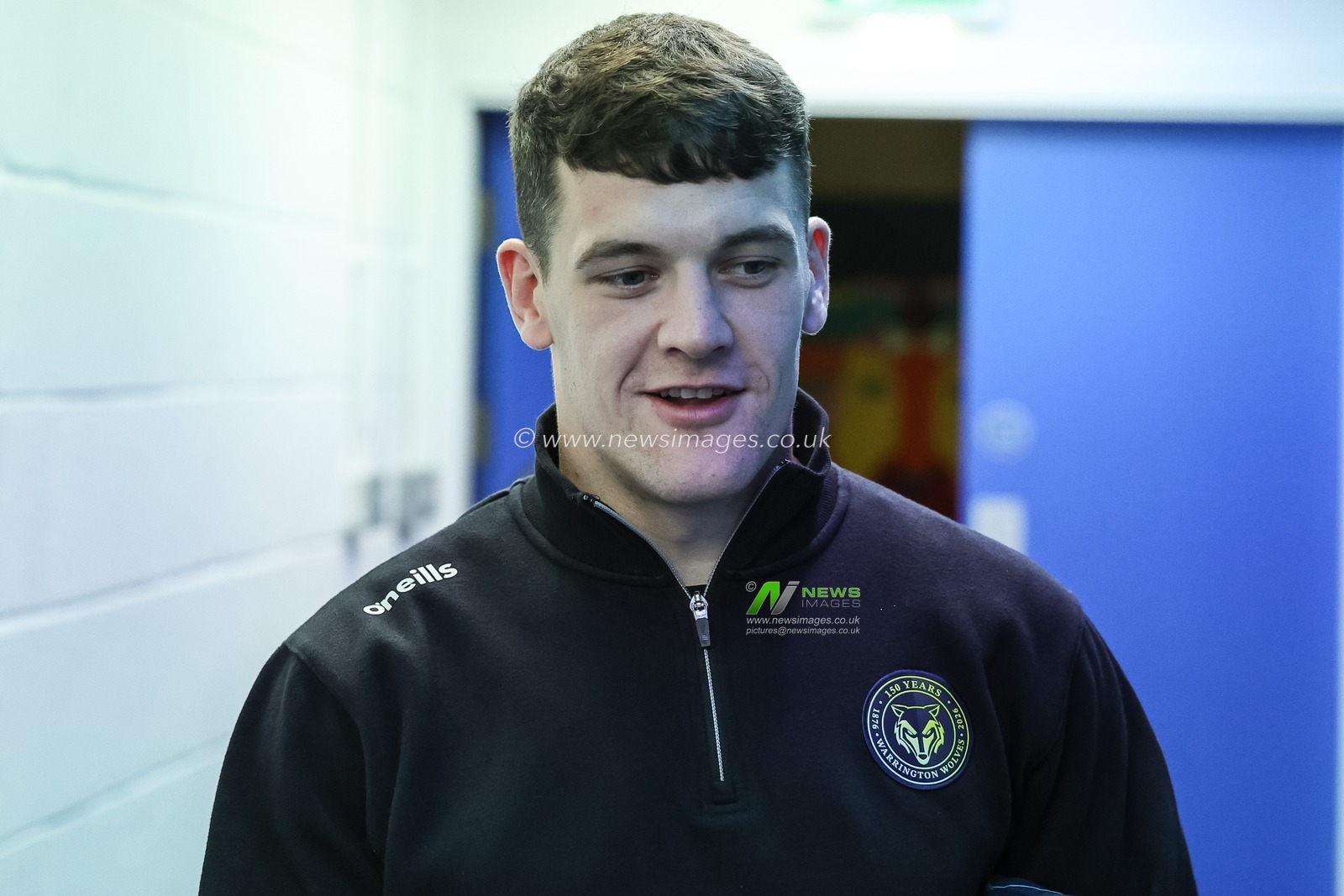 Josh Thewlis of Warrington Wolves arrives during the Betfred Super League round 27 match Warrington Wolves vs Toulouse Olympique at The Halliwell Jones Stadium, Warrington, United Kingdom on 11 September 2026

(Photo by Mark Cosgrove/News Images)