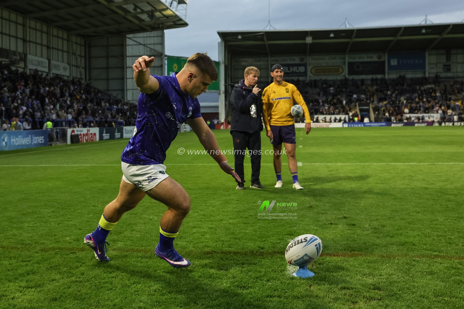 Betfred Super League round 27 Warrington Wolves v Toulouse Olympique