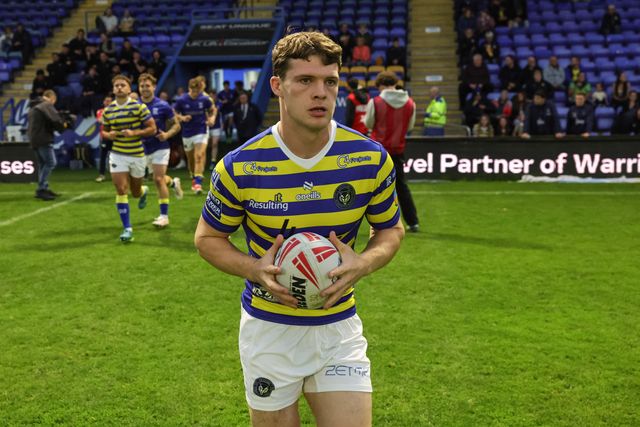 Jake Thewlis of Warrington Wolves in the pre-game warm up during the Betfred Super League round 27 match Warrington Wolves vs Toulouse Olympique at The Halliwell Jones Stadium, Warrington, United Kingdom on 11 September 2026

(Photo by Mark Cosgrove/News Images)