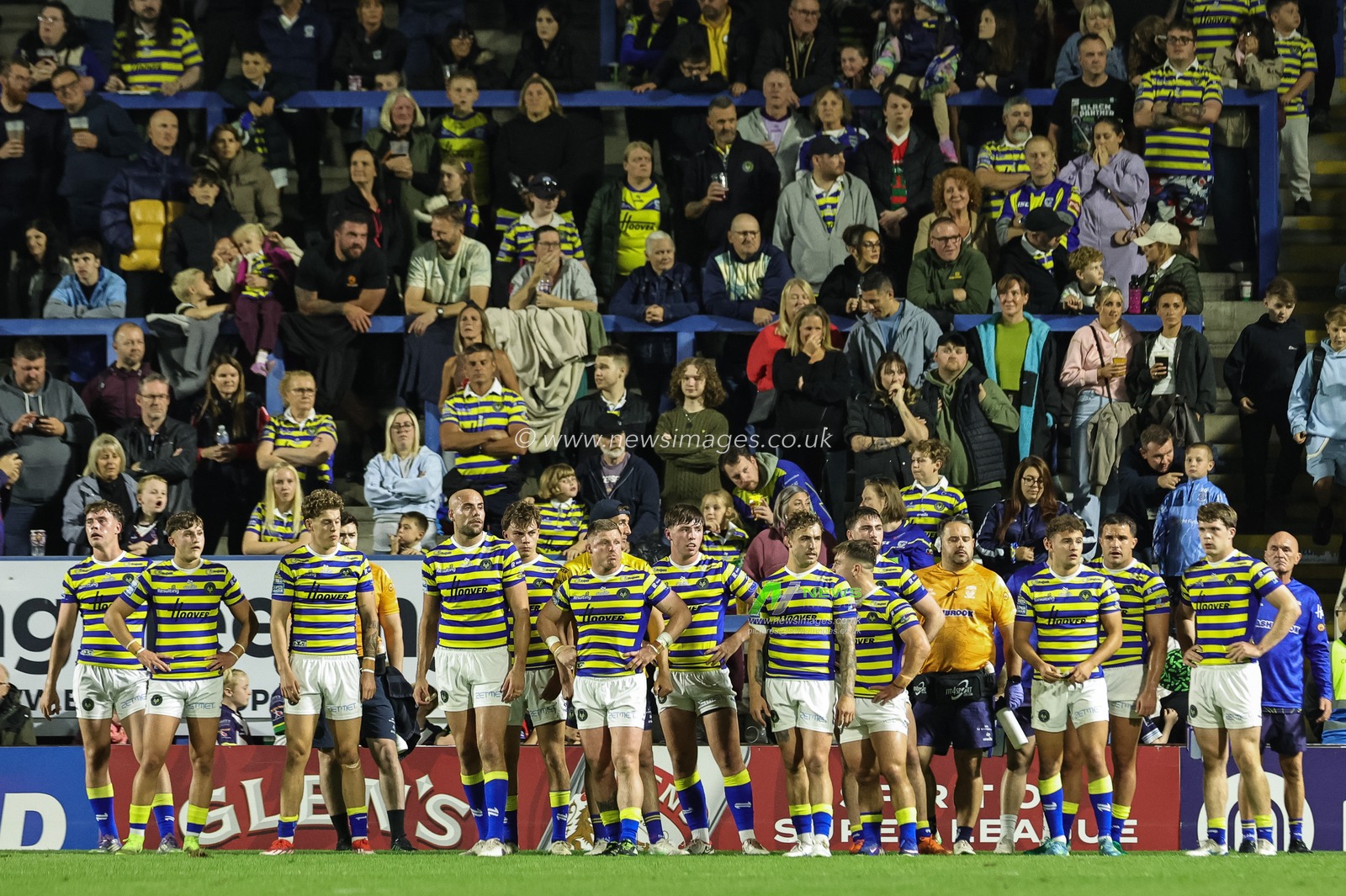 Warrington team during the Betfred Super League round 27 match Warrington Wolves vs Toulouse Olympique at The Halliwell Jones Stadium, Warrington, United Kingdom on 11 September 2026

(Photo by Mark Cosgrove/News Images)