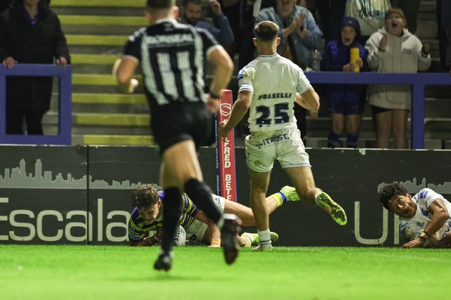 Lachlan Webster of Warrington Wolves goes over for a try during the Betfred Super League round 27 match Warrington Wolves vs Toulouse Olympique at The Halliwell Jones Stadium, Warrington, United Kingdom on 11 September 2026

(Photo by Mark Cosgrove/News Images)