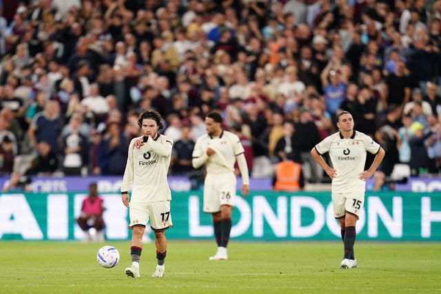 Wrexham players look on as West Ham make it 2-0 during the Sky Bet Championship match West Ham United vs Wrexham at London Stadium, London, United Kingdom on 11 September 2026

(Photo by Harvey Murphy/News Images)