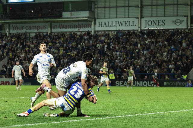 Arron Lindop of Warrington Wolves goes over for a try during the Betfred Super League round 27 match Warrington Wolves vs Toulouse Olympique at The Halliwell Jones Stadium, Warrington, United Kingdom on 11 September 2026

(Photo by Mark Cosgrove/News Images)